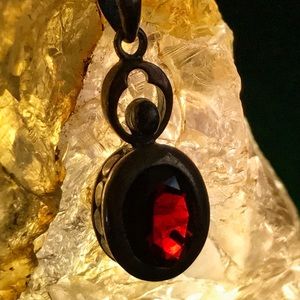 Vintage Goddess Red Garnet Necklace Lucas Lameth